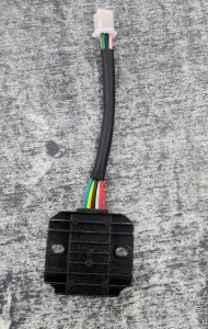 Motorcycle Brand New 5 Pin 5 Wire Voltage Regulator Rectifier 12V Fits For GY6 Scooter Motorcycle Rectifier Regulator Full Wave Voltage Regulator Rectifier For GY6 5 Pin