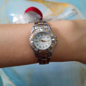 Đồng hồ nữ Jhonny Blues niềng xoay dây thép second hand si nhật- đã qua sử dụng