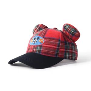CURIO12 ยอดแหลม หมวกเบสบอลมิกกี้ ครีมกันแดดป้องกันแสงแดด การ์ตูนลายการ์ตูน หมวกริลัคคุมะ สร้างสรรค์และสร้างสรรค์ ตุ๊กตาผ้าพลัฌ หมวกลายสก๊อต Y2K สาวๆ