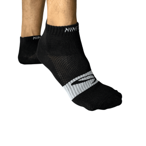 Kaos Kaki Alta Futsal Sepak Bola Pendek Anti Slip Mata Kaki Hitam Putih