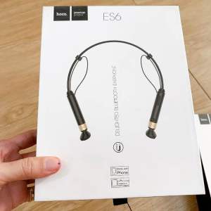 Chính hãng nguyên hộp-Tai nghe bluetooth thể thao Hoco ES6 màu đen bảo hành 1 tháng