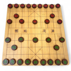 Bộ Cờ Tướng Gỗ Bạch Dương Nâu Nguyên Khối Khắc Kèm Bàn Cờ Trúc [GG+BANTRUC]