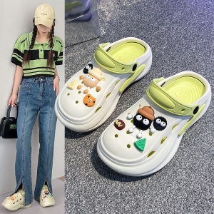 Kasut lubang serba boleh baharu untuk wanita dengan tapak tebal ditambah balut merah jaring tidak tergelincir selipar sejuk pantai.