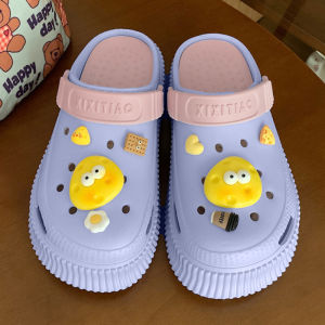 QLshop NEW ARRIVAL รองเท้าแตะหัวโตคุณผู้หญิง ดีเทลรุ่นใหม่น่ารักกว่าใครแน่นอน ขอบรองเท้าแต่งทรงหนาๆใส่แล้วทั้งน่ารักและเท่และแถมฟรีตัวการ์ตูนติดน้องชีสรุ่นใหม่ ใส่แล้วน่ารักแน่นอน