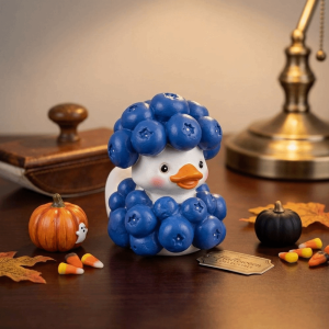 PHANT Creative Fruit Duck Figurine Cartoon Hand Painted Mini Pumpkin Duck Ornament Novelty Decorative Pumpkin Duck Sculpture Decor Halloween Ornament
