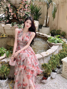【Free-delivery】 2025 Hepburn style high-end niche Halterneck design temperament thin hanging neck floral dress women