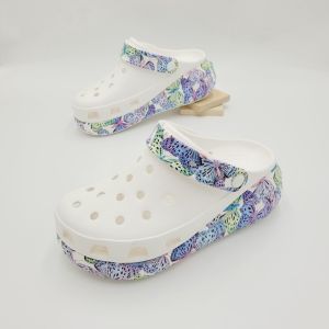 รองเท้าลำลองแฟชั่น สไตล์ Classic Crush Butterfly Clogs