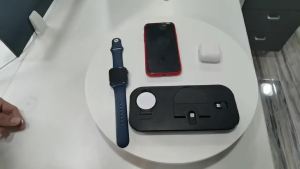 แท่นชาร์จไร้สายแบบพับได้ 3 ใน 1 สำหรับ iPhone 15 14 13 12 Galaxy Watch AirPods Pro
