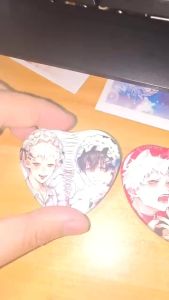 2Pcs/Pack The Summer Hikaru Died Brooch Anime Heart Shaped badge Yoshiki Tsujinaka Hikaru Indou Pin Cosplay Badge Accessories Childrens Day Gift