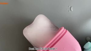อัพเกรด2 In 1 Ice Roller สำหรับ Face Gua Sha Facial Roller Puffiness Relief Massage Skin Care Beauty Treatment เครื่องมือ Face Massager