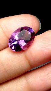 Natural kecubung batu oval 5.20 ct