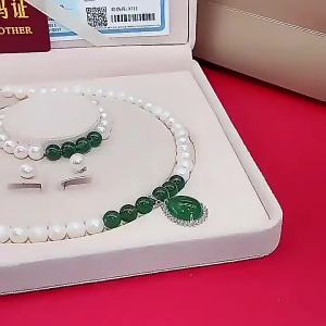 Genuine Natural Freshwater Pearl Necklace for Women Mothers Day Gift for Mom Mother-in-law Elderly Grandmas Birthday Present