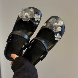 Free Shipping Floral-Patterned Shoes Ballet Flats Sandals Womens Clogs Womens Outdoor Slippers Beach Sandals and Womens Indoor Slippers.