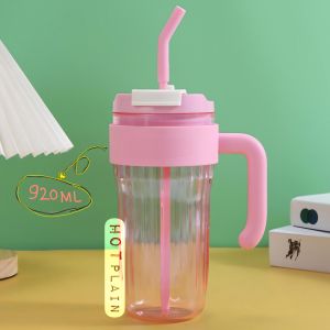 Botol Minum Jumbo KAR TD Bentuk Lucu / Botol Minum Gym Ukuran 920ml Sedotan + Gagang AN