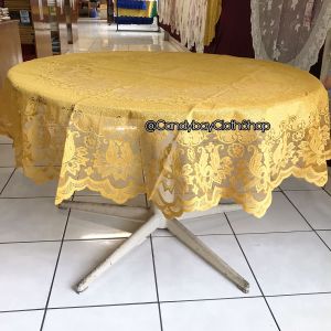 Taplak Meja Tamu / Taplak Meja Makan Bundar 6 Kursi diameter 180 cm Warna Gold / Kuning Kunyit Bahan Kain Polyester Corak Bunga Pucuk Teratai 932