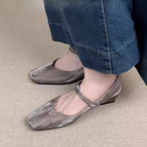 IELGY Super soft shoes for women retro buckle mary jane shoes