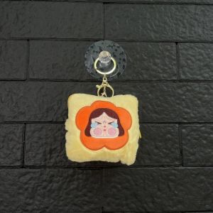 ⚡ พวงกุญแจ+กระเป๋าเหรียญ ขนาดกระทัดรัด ลายเด็กผู้หญิงน้ำตารื้น ทรงสี่เหลี่ยม ห่วงสีทอง ขนาด 4 นิ้ว พร้อมส่ง