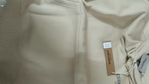 ❤️    พร้อมส่ง ❤️ ฮู้ดดี้แขนยาวหลวมสำหรับผู้ชายและผู้หญิง ลายตัวอักษรพื้นฐานด้ายคู่ High Street