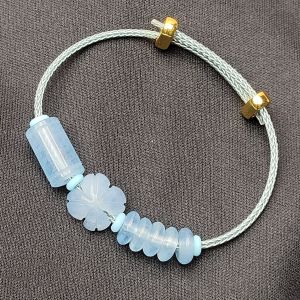 Q823 Vòng cáp lu thống ngũ điếu cỏ 4 lá Aquamarine Thủy và Mộc - Phong Thuỷ TUDO P