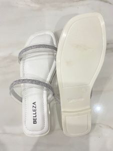 Sandal Teplek Wanita Tinggi 1 cm Size 36 - 40 Tidak Licin Model Tali Crystal Casual Bahan PVC Sendal Selop Cewek Belleza Sandal Flat Wanita Empuk Nyaman Slop Birken Dunkenstock Bellezza Kekinian Premium Terbaru - BELLEZA GIA