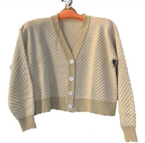 Rajut Motif Stripe Wanita Korea Terbaru - Ziggy Baju Lembut Wanita Top - Cardigan Crop Rajut Full Kancing