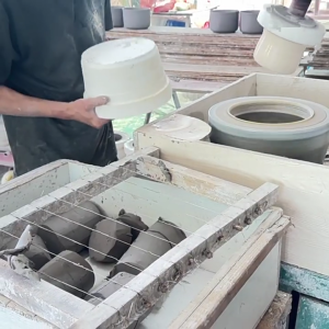 Japanese Style Ceramic Ramen Noodles Bowl With Lid Large Capacity 1100ml Cartoon Print Design And Rotating Timers For Family Dorms Office Use