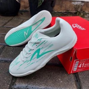 FUTSAL SPECS SEPATU FUTSAL LIGHTSPEED REBORN IN WHITE PALE GOLD ACCELERATOR REBORN INFINITY Cewek Cowok