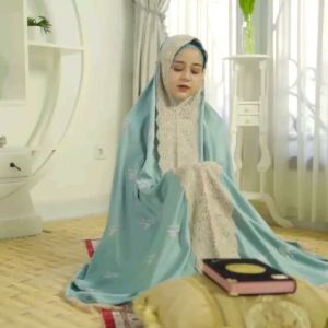 Mukena Rukuh Alat Sholat Bordir Renda Bahan Velvet Super Adem Exclusif Bling Bling Bali Rayon Cantik Terbaru Terlaris 2021 Azkia Arrafi Ori Bayar Di Tempat CoD Gratis Ongkir Syahrini