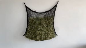 Durable Slow Feed Hay Net Hanging Large Capacity Horse Hay Bag 60x90cm Hay Feeder Bag for Horses Goat Sheep