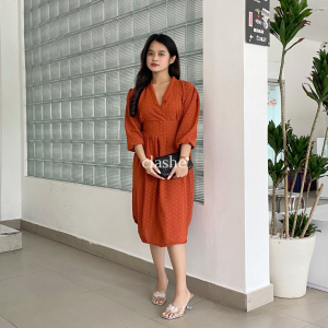 Dress Gaun Wanita Dewasa Uragiri Anti Lecek Korean Style Terbaru Kekinian Ootd Qessya Dress by Clashe