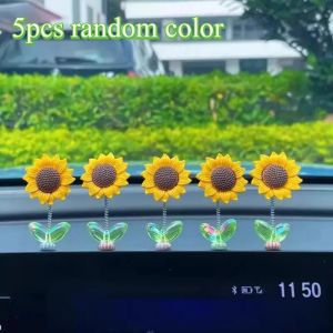 ดอกทานตะวันเขย่าหัว 5 ชิ้น สร้างสรรค์ DIY ตกแต่งรถยนต์ กระจายการรักษาและความสดชื่นด้วยดอกทานตะวัน เครื่องประดับดอกทานตะว