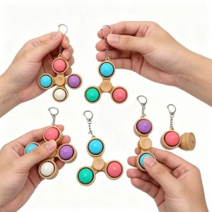 GTGTF4213 Simulation Gyoza-shaped Keys Button Keycap Steamed Bun Push Button Fidget Keyboard Keychain Portable Clicker Keychain Stress Relief