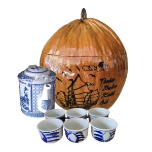 Bộ bình ủ trà trái dừa khắc chữ "Thuận buồm xuôi gió" / Bình trà 04 - 09 lít / Giữ ấm từ 3 - 6 giờ / Sản phẩm sản xuất thủ công tại Bến Tre