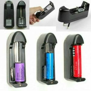 Bisa ! Charger Baterai Rechargeable Universal Charger Batre Vape Authentic Charger Batre Vape 4 Slot Charger Batre 18650 Authentic Charger Batre 18650 Original Charger Batrei Vape Casan Batre Vape 2 Slot Casan Batre Vape Murah