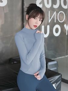 SDSy2024 Women Sport Jacket Zipper Yoga Coat Clothes Quick Dry Fitness Jacket Running Hoodies Thumb Hole Sportwear Gym Workout TopLFO
