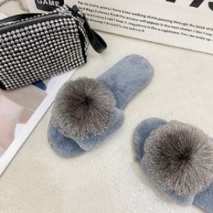 Free Shipping WomenS Flat Fluffy Slippers For Outdoor Wear In Autumn And Winter Featuring A Pom-Pom Design A Closed-Toe Style And Warm Non-Slip Cotton Lining