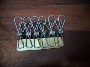 ที่หนีบผ้า ตัวหนีบผ้าสแตนเลส ไม้หนีบผ้า ไม้หนีบ ที่หนีบกางเกง ที่หนีบอเนกประสงค์ มีหลายขนาดให้เลือก ประหยัดพื้นที่ ใช้ง่ายสะดวก