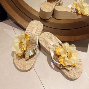 Free Shipping Floral Summer Slippers Fashionable Thick-Soled Dai Ethnic Flip-Flops Beach Shoes Wedge Heels Holiday Ethnic Clothing