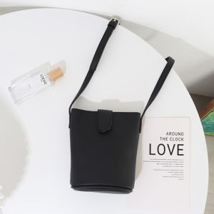2026 Soft Pebbled Leather Vertical Small Bucket Bag Cellphone Bag Essentials Bag