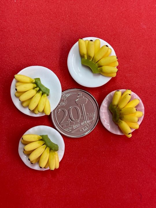 Handmade Miniature Fruits on plate, A Bunch of Banana, Dollhouse