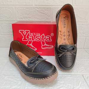 Sepatu Casual Slip On Mules Santai Wanita Oclia Yasta Alisa 05 Hitam