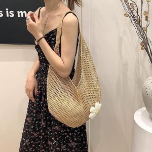 Chaichaishop🌼พร้อมส่ง♡ กระเป๋าสานไหมพรม˖°𓇼🐚🫧 กระเป๋าถัก ตกแต่งดอกไม้🌼 สะพายข้าง กระเป๋าไปทะเล