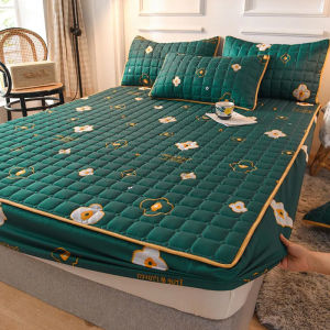 3 in 1 Bedsheet Set（Includes 1 Fitted Sheet & 2 Pillowcases）Quilted Bedsheet Single/Queen/King Size Full Garterized Bedsheet