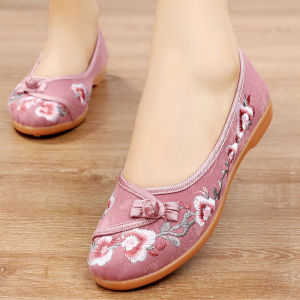 WtMei Womens Shoes Old Beijing Cloth Shoes Flat Non-slip Soft Bottom Spring And Autumn Mom Embroidered Square Dance Shoe Women Office Covered Shoes