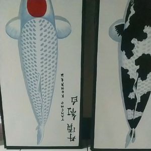 lukisan minimalis ikan koii