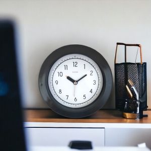 Jam Weker Aesthetic Alarm Desk Clock Warna Hitam Elsson 889