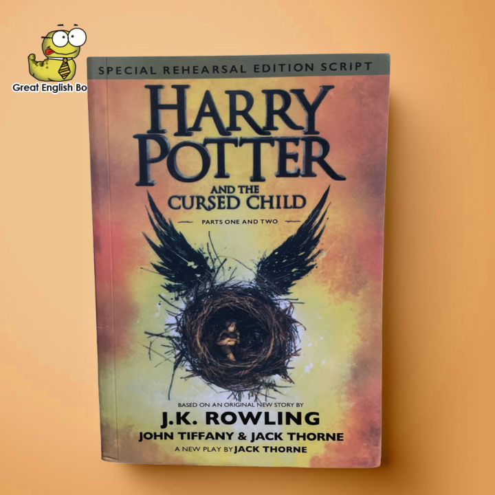 (In Stock) พร้อมส่ง ฉบับภาษาอังกฤษ แฮร์รี่ พอตเตอร์กับเด็กต้องคำสาป Harry Potter and the Cursed Child (ปกอ่อน)