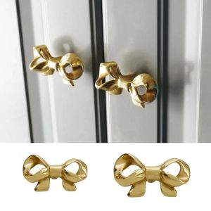 QUESU Hoài cổ Tay cầm bằng đồng thau thắt nơ Màu vàng Sang trọng Núm cửa tủ Sáng Tạo Kéo Đẩy Tay kéo ngăn kéo tủ quần áo Trang trí nhà cửa