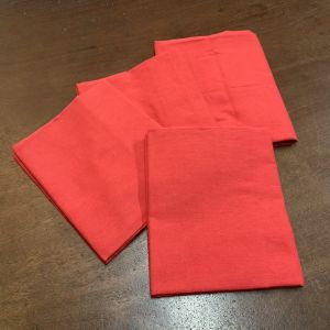 ผ้าขาวม้า แดง มหามงคลเรียกทรัพย์ ผ้าทอพื้นแดง ขนาด 75X180 ซม. สีไม่ตก มีสินค้าพร้อมส่ง