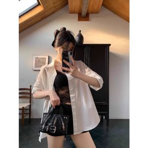 Queens Secret White Lace Camisole Women with Breast Pads Thin Shoulder Strap Crop Top. Key attributes: lace thin straps breast pads cropped. Fit/use: casual wear. Scene: indoor setting.